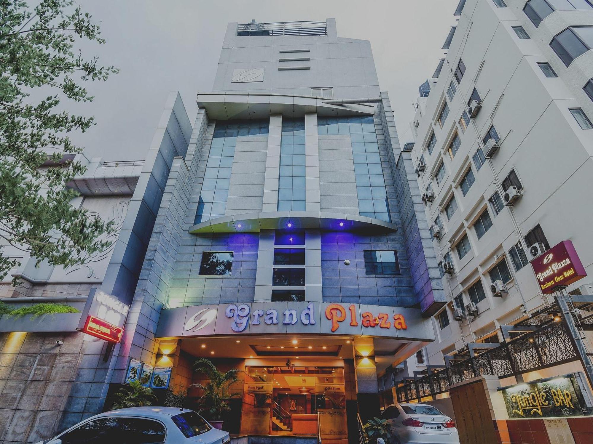 Hotel Super Capital O Grand Plaza Coimbatore Exterior foto